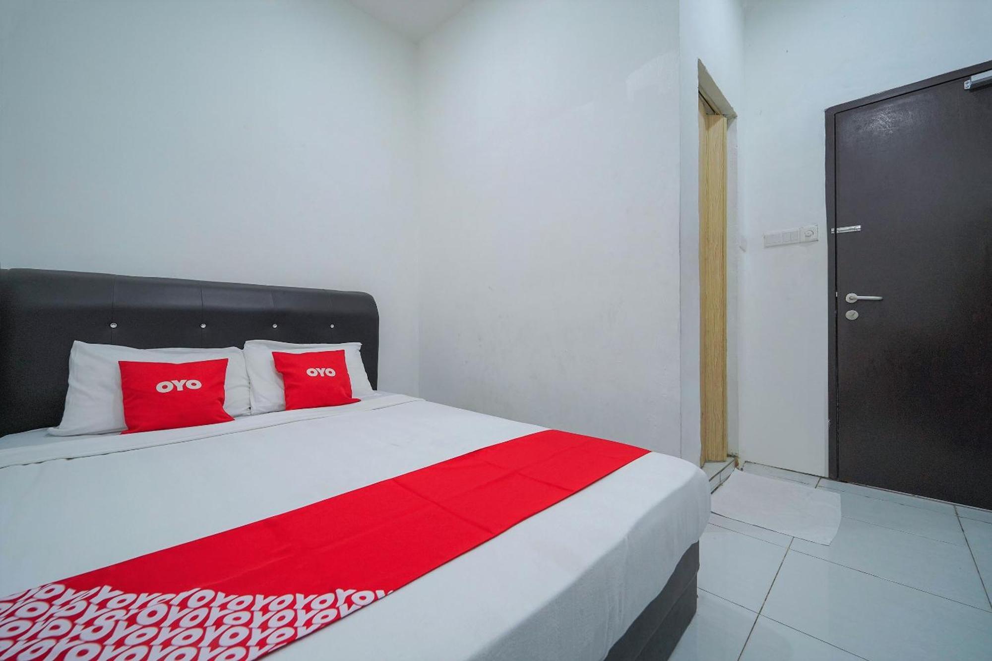 Oyo 89820 Sp Berlian Inn Σουνγκάϊ Πετάνι Εξωτερικό φωτογραφία