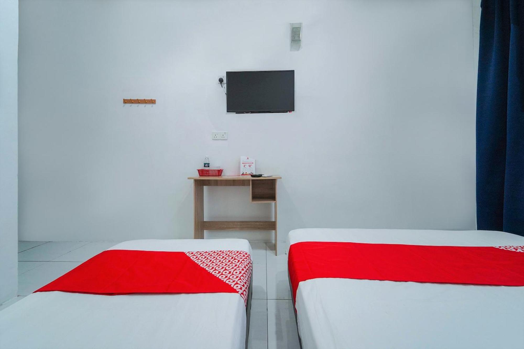 Oyo 89820 Sp Berlian Inn Σουνγκάϊ Πετάνι Εξωτερικό φωτογραφία