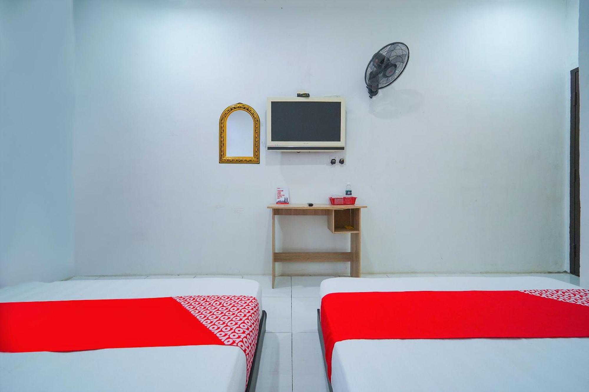Oyo 89820 Sp Berlian Inn Σουνγκάϊ Πετάνι Εξωτερικό φωτογραφία