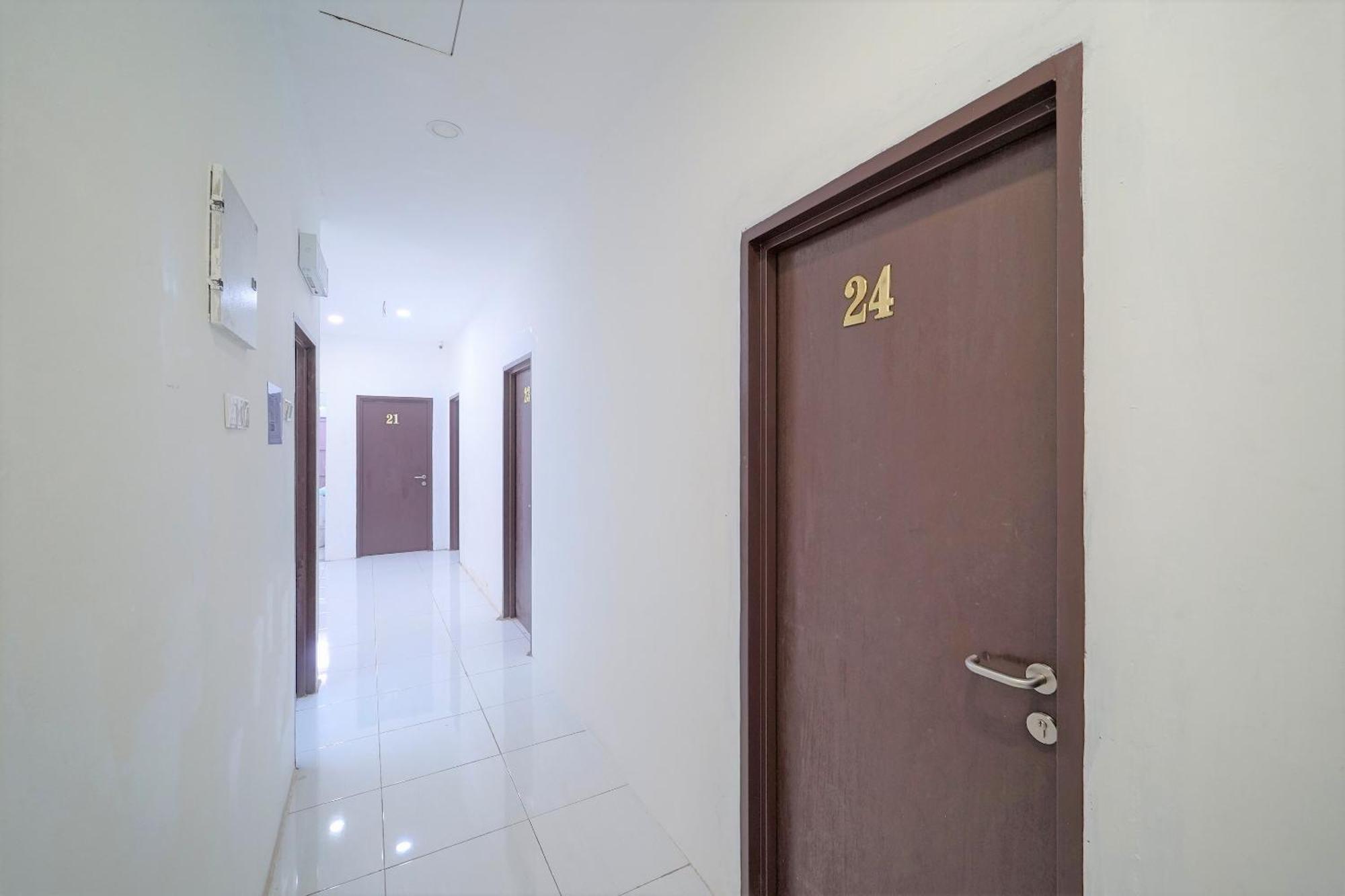 Oyo 89820 Sp Berlian Inn Σουνγκάϊ Πετάνι Εξωτερικό φωτογραφία