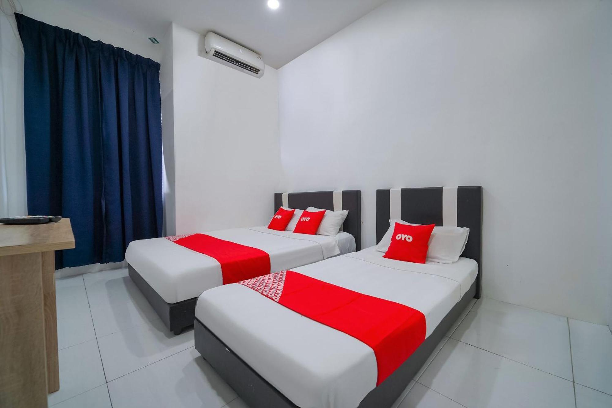 Oyo 89820 Sp Berlian Inn Σουνγκάϊ Πετάνι Εξωτερικό φωτογραφία
